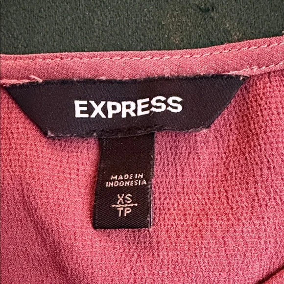 Express Women's Rose Blouse. CAJA. # 1 - Picture 4 of 5